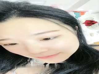 外表清秀实则欲女！穿上女仆装跟男友开直播做爱给大家看(2)