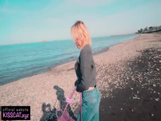 星探桥下后入俄罗斯女孩并吞精