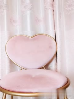 夢中佳人多自慰大秀~襯衫下的美乳讓人心癢癢