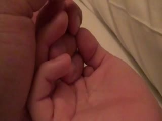 21岁美女初恋被甩酒醉熟睡后被插BB又肥又紧好多水强行插入 怪不得被甩 原来是不让前任草 B还是那么紧