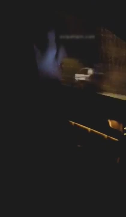 开奔驰的白富美女主播同城约炮粉丝 马路边车震被无套内射 普通话对白