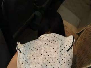 搭车的潜规则惨遭失身之痛抓着电线杆一顿艹再到车里无套内射相当刺激
