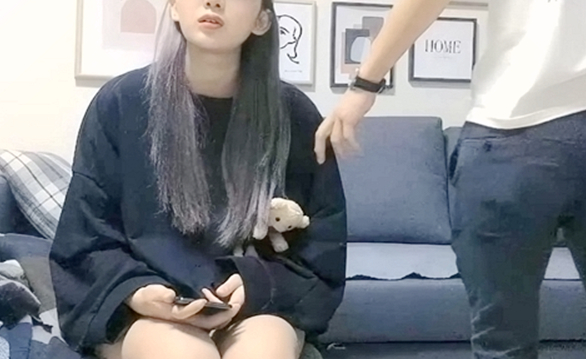 极品高颜值鸭舌帽妹子，翘屁股掰穴69口交大力抽插猛操