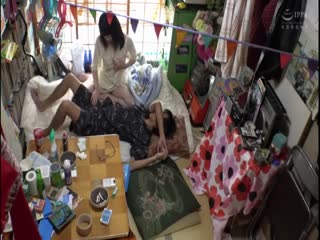 敏感すぎてイくたびに寿命が縮まる僕の彼女 事務職7年目