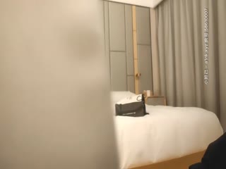 文轩探花 约了一个齐刘海妹子 身材极品
