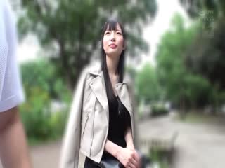 体重38公斤小隻马美少女 被巨汉搭讪无套抽插搭讪成功记录紧急AV贩售