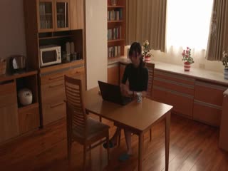 BBAN-236文系女子レズビアン文学少女を食べちゃいたい文系女流作家。黒川すみれ加