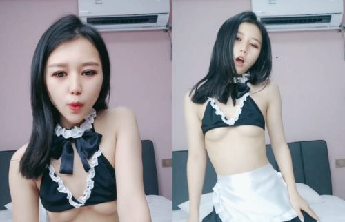 女仆装美少女口活一流舔弄巨根，撩衣露奶主动骑坐，粉嫩小穴遭大屌爆插！
