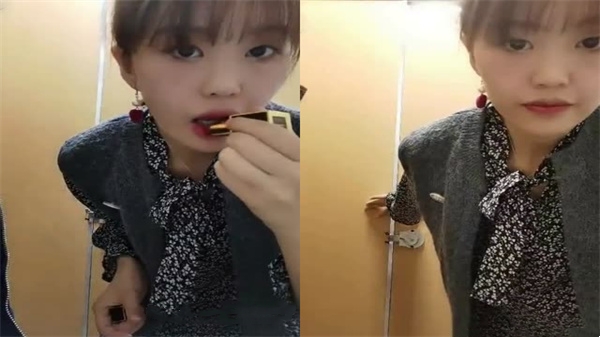 公厕激情!高跟黑丝贫乳痴女浪叫撩人，互动道具狂玩嫩穴自慰高潮喷水