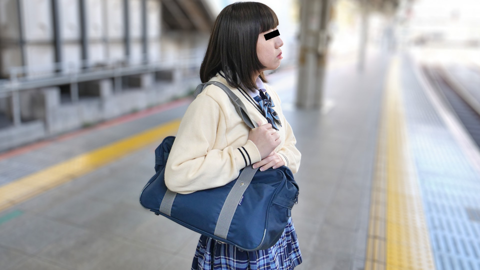 10musume 030125_01 鲜嫩制服娘惨遭盯梢！多汁肉体引人犯罪！