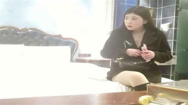 利哥探花漂亮的女神美臀套弄猛顶爽翻