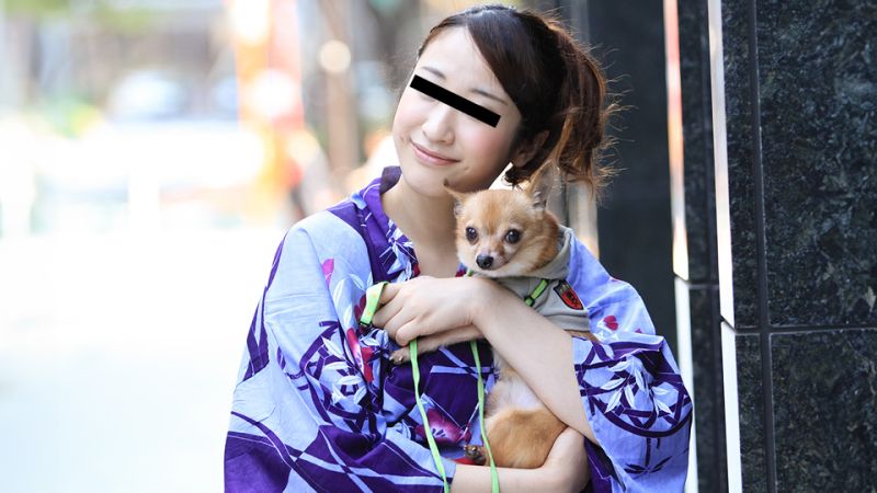 【绝美和服人妻遛狗偶遇】温泉旅馆湿身侍奉实录 佐々木玲 10musume_082423_01 痴女の犬交尾