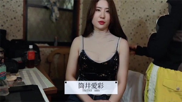 AI-刘亦菲-明星下海演艺路面试