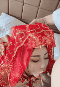 婚宴前夜：土豪新娘婚纱侍寝，外围女激情化身性奴卖力伺候主人