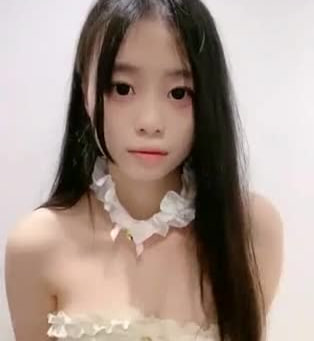 收费房首秀！极品美少女粉穴剃毛特写，玻璃棒狂插粉嫩嫩鲍，揉阴蒂娇喘抖臀高潮喷水