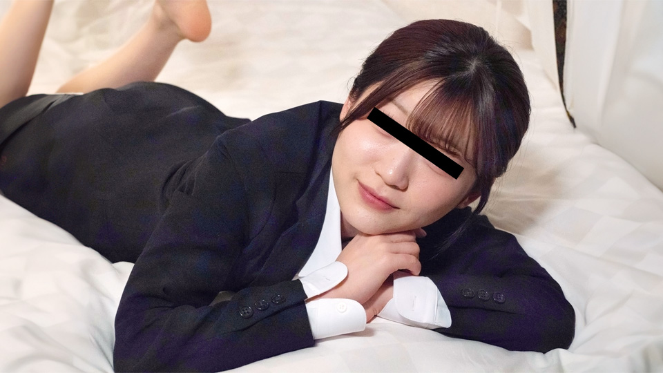 10musume_022525_01 极品童颜巨乳求职妹，面试室被爆操内射