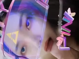 90后巨乳小姐姐自拍狂干，吞屌骑乘淫叫内射